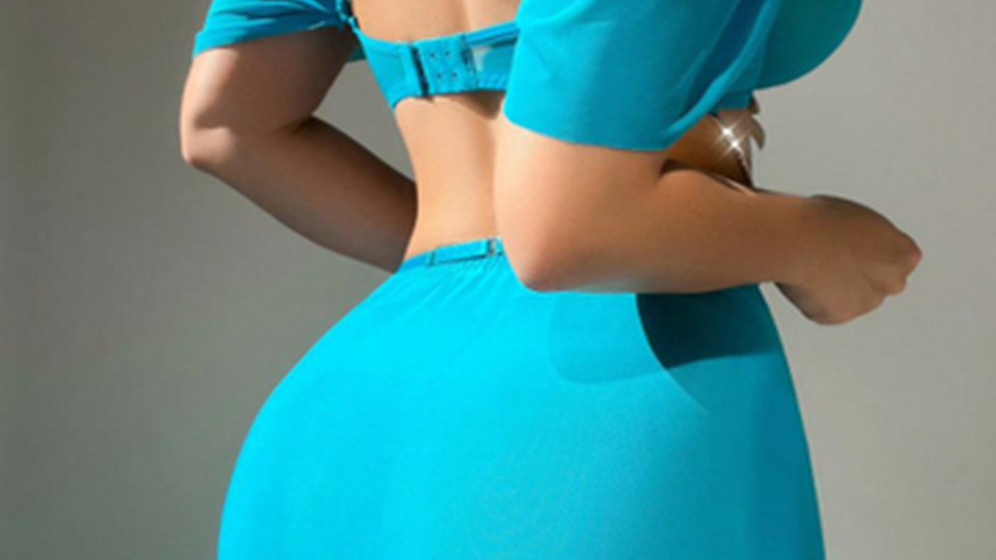 Jasmine – Türkisfarbenes Outfit mit Schlitzrock