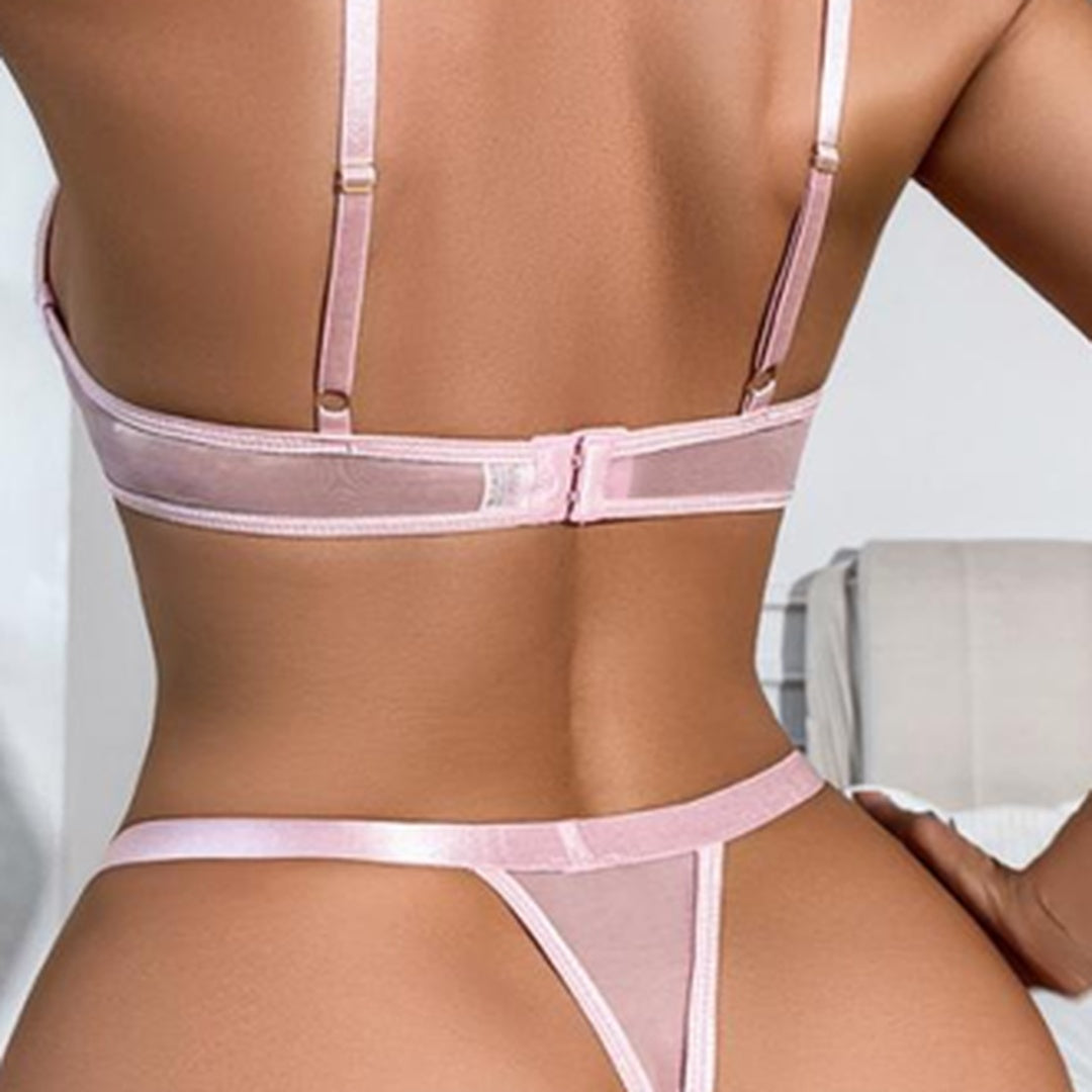 Chloé - Ensemble soutien gorge + string rose douceur Satin
