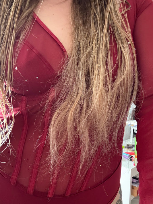 Ruth - Roter Body mit Strasssteinen