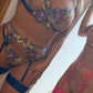 Tanja – Rosa Dessous mit Blumenstickerei